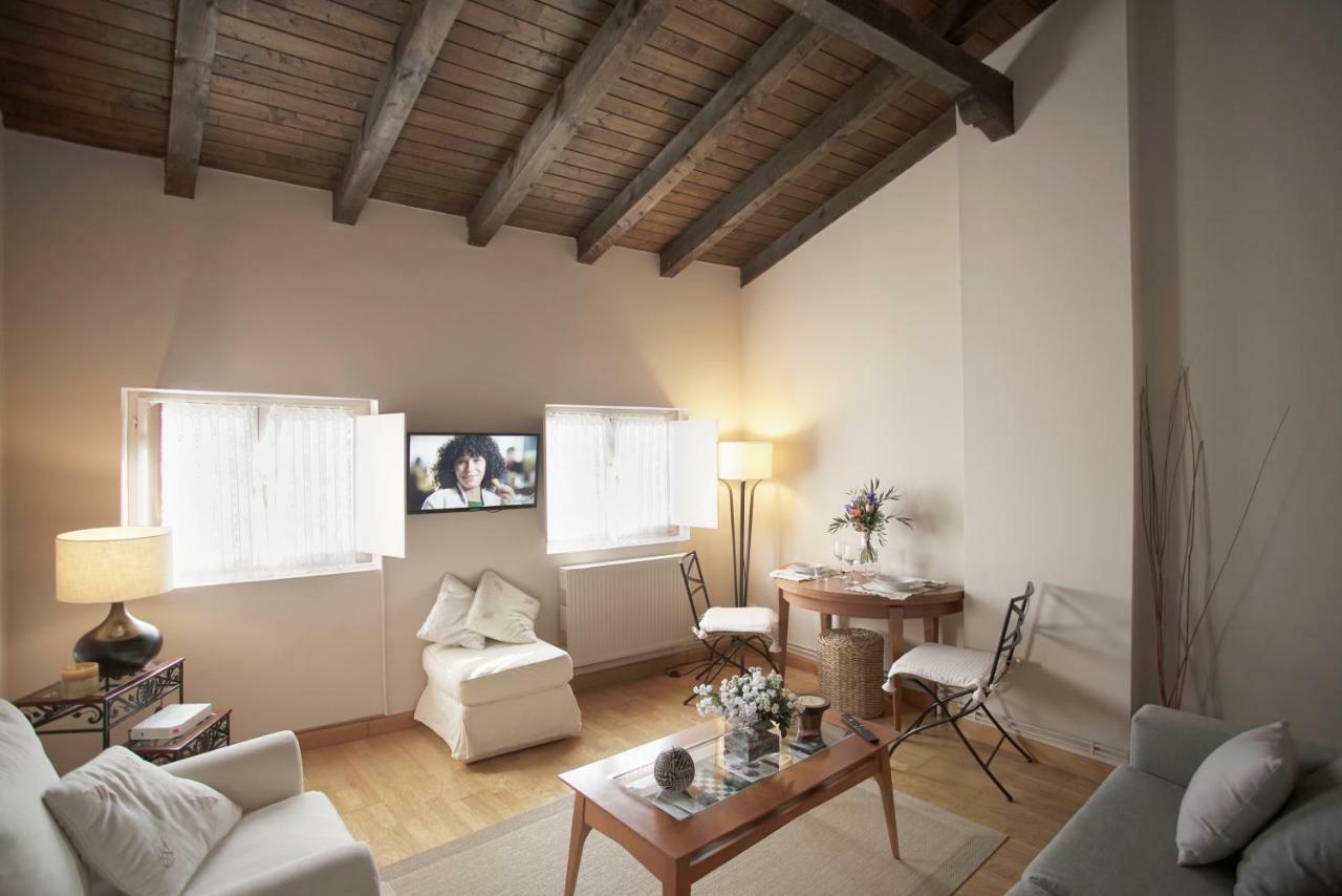 Apartament Altalea By Clabao Pampeluna Zewnętrze zdjęcie